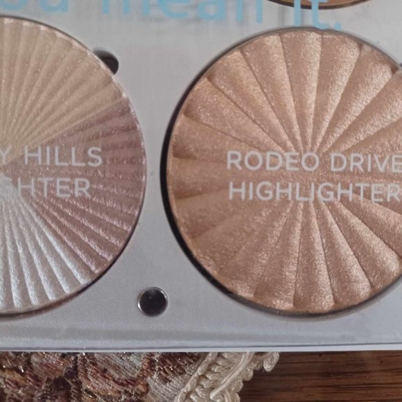 OFRA "On The Glow" Highlight / Bronzing Palette, Matte to Super Shimmer Make Up - Picture 3 of 10